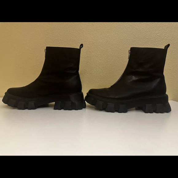 Raye Eclipse Boots In Black Size 9 With Zip Front. Platform. Great Condition. - Picture 3 of 8